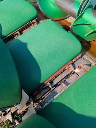 Image of John Deere C12F equipment image 4