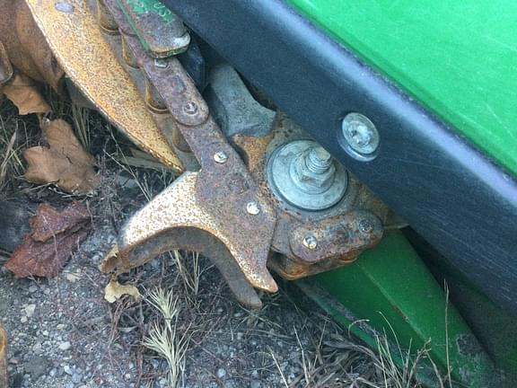 Image of John Deere C12F equipment image 3