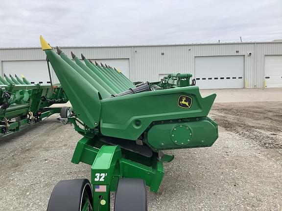 Image of John Deere C12F equipment image 2