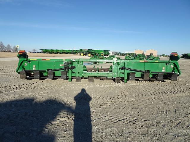 Image of John Deere C12R equipment image 4