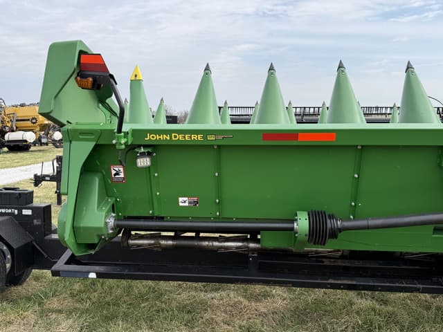 Image of John Deere C12R equipment image 2