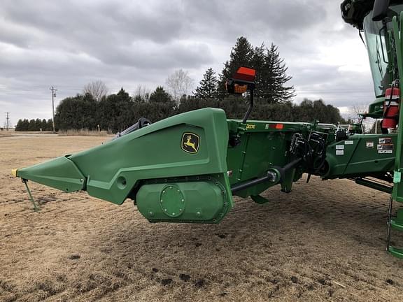 Image of John Deere C12R equipment image 2
