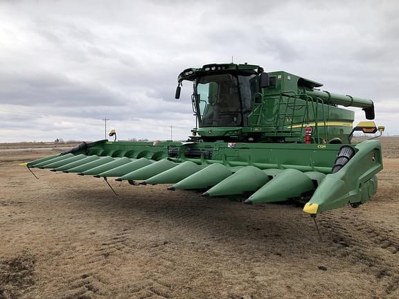 Image of John Deere C12R Primary image