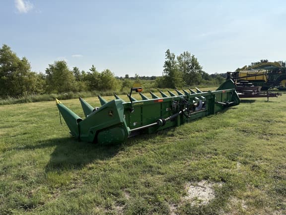 Image of John Deere C12R equipment image 2