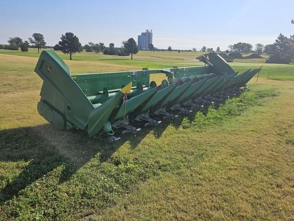 Image of John Deere C12R equipment image 1