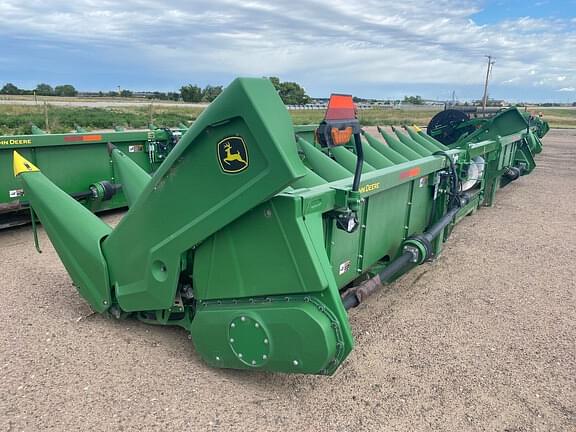 Image of John Deere C12R equipment image 3