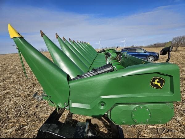 Image of John Deere C12R Primary image