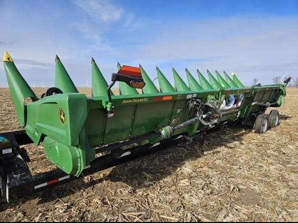 Image of John Deere C12R equipment image 2