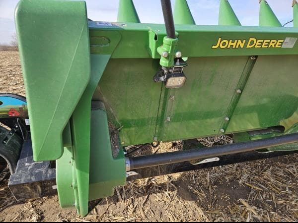 Image of John Deere C12R equipment image 3