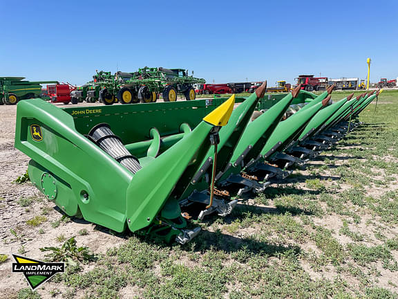 Image of John Deere C12R equipment image 2