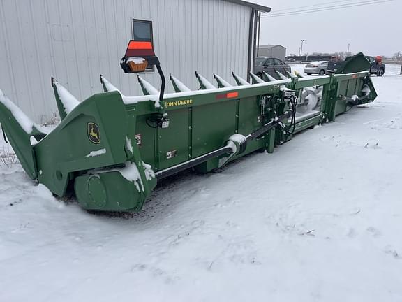 Image of John Deere C12R equipment image 3