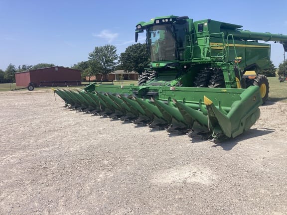 2021 John Deere C12R Equipment Image0