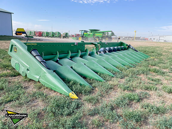 Image of John Deere C12R equipment image 2