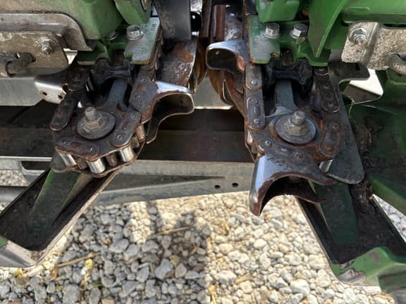 Image of John Deere C12R equipment image 3