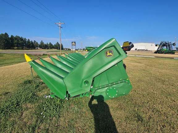 Image of John Deere C12R Primary image