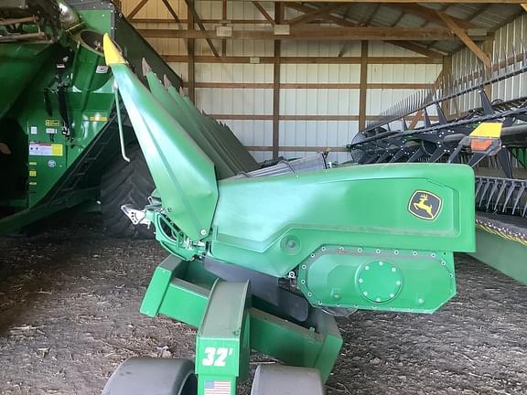Image of John Deere C12R equipment image 1