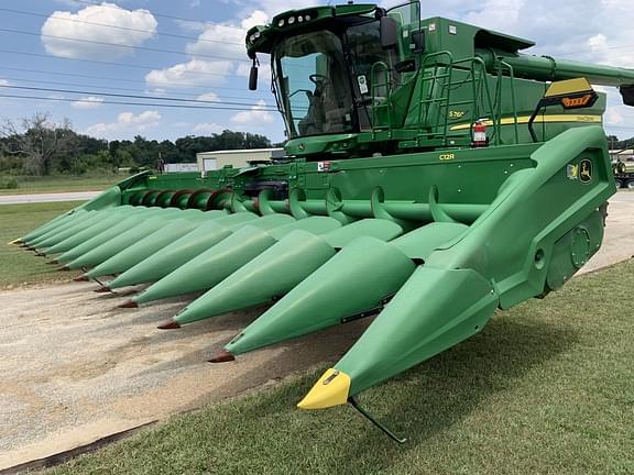 Image of John Deere C12R Primary image