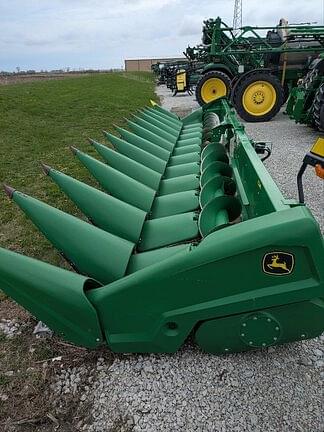 Image of John Deere C12R equipment image 4