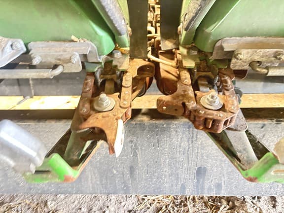 Image of John Deere C12R equipment image 3