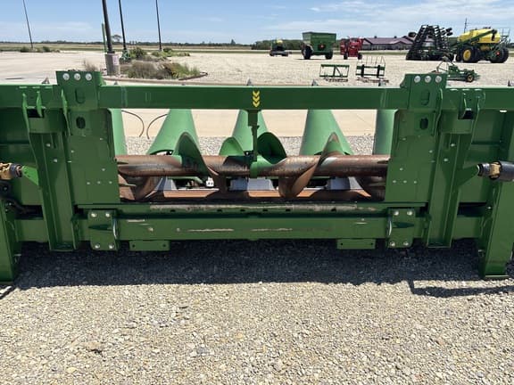 Image of John Deere C12R equipment image 4
