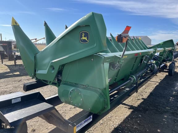 Image of John Deere C12R equipment image 2