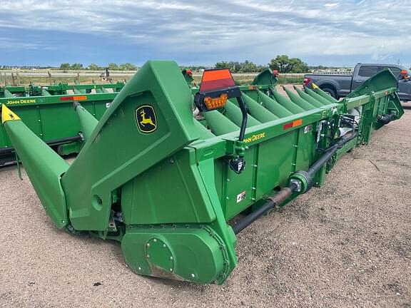 Image of John Deere C12R equipment image 3