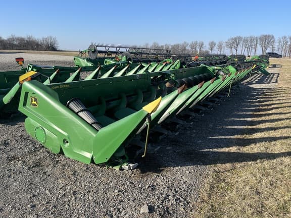 Image of John Deere C12R equipment image 4