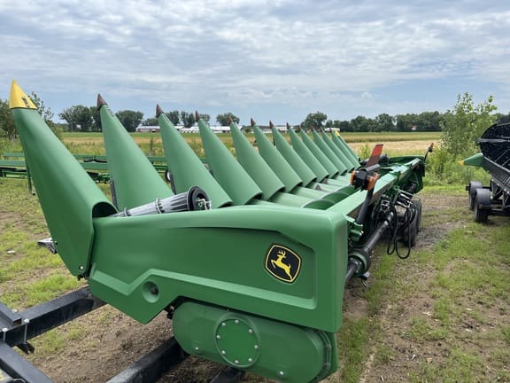2021 John Deere C12R Equipment Image0