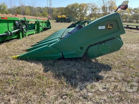 Image of John Deere C12R equipment image 3