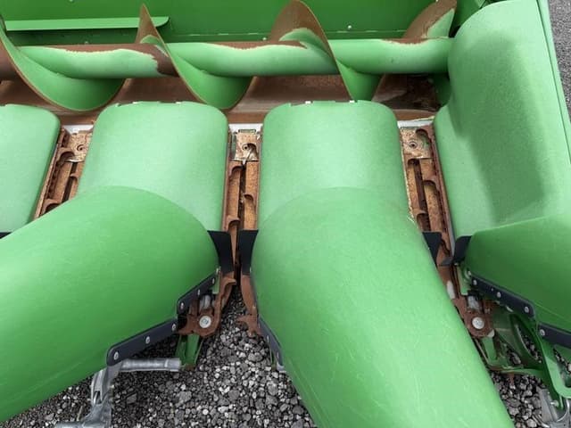 Image of John Deere C12R equipment image 4