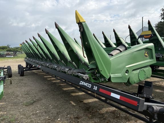 Image of John Deere C12R Primary image