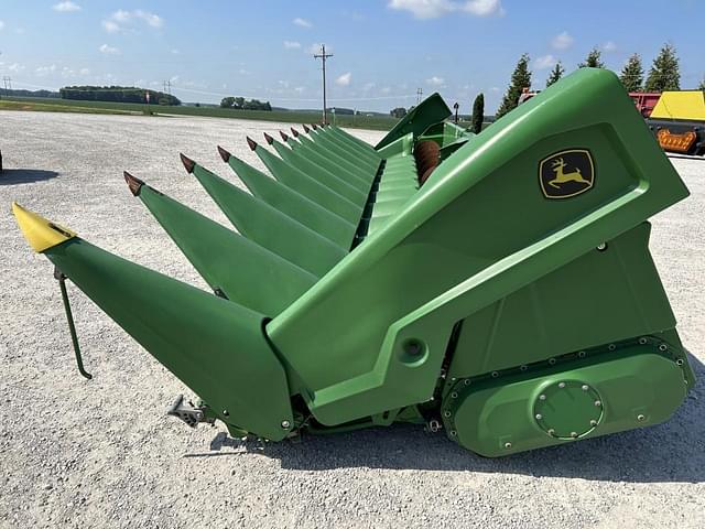 Image of John Deere C12R equipment image 4