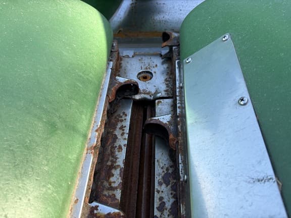 Image of John Deere C12R equipment image 3