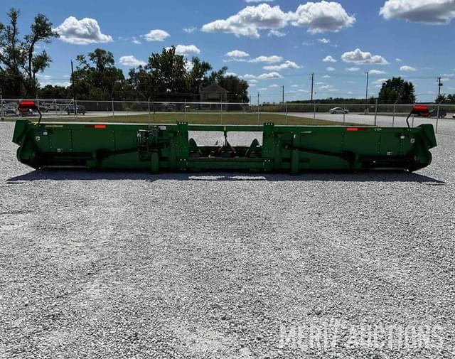 Image of John Deere C12R equipment image 3