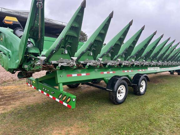 Image of John Deere C12R Primary image