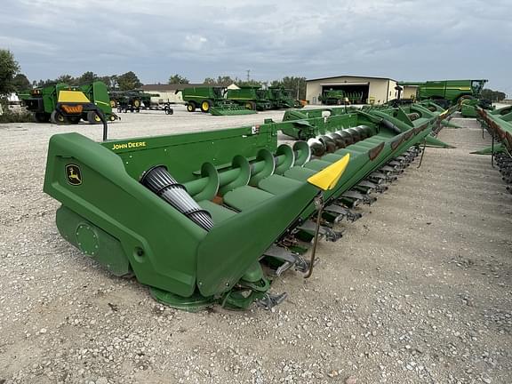 Image of John Deere C12R Primary image