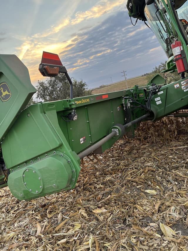 Image of John Deere C12R equipment image 4