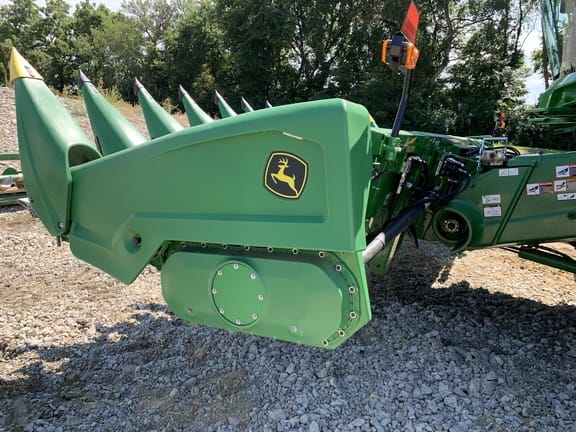 Main image John Deere C12R