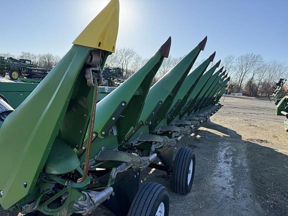 Image of John Deere C12R equipment image 3