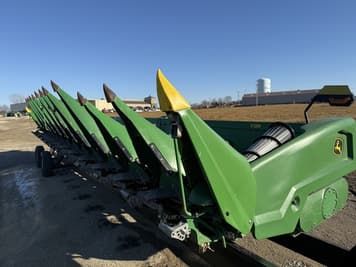 Main image John Deere C12R