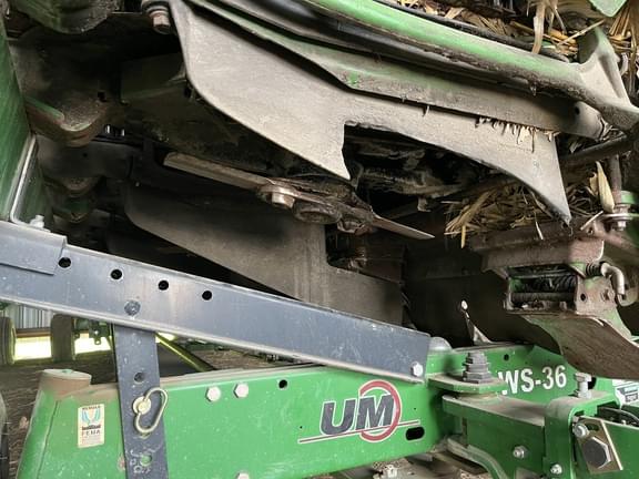 Image of John Deere C12R equipment image 3