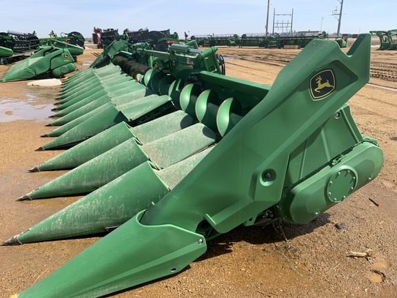 Main image John Deere C16F
