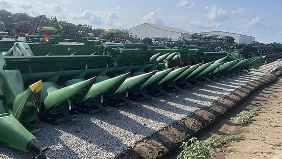 Image of John Deere C16F equipment image 1