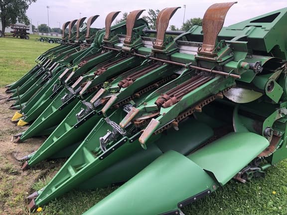 Image of John Deere C16F equipment image 4