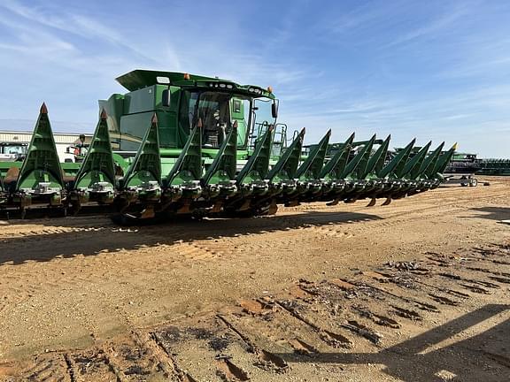 Image of John Deere C16F equipment image 2