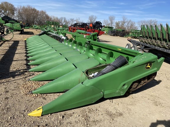 Main image John Deere C16F