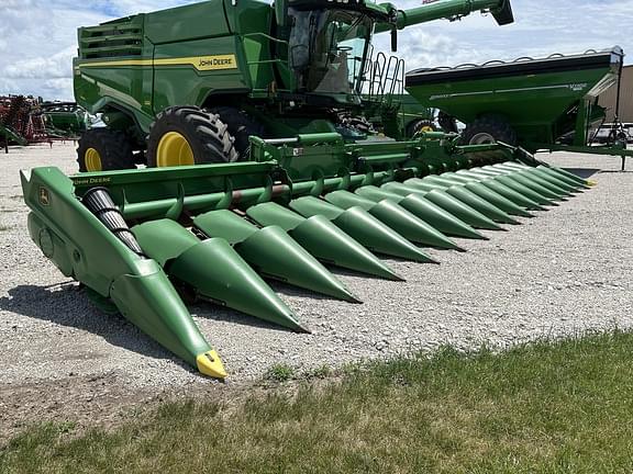 Image of John Deere C16F Primary image
