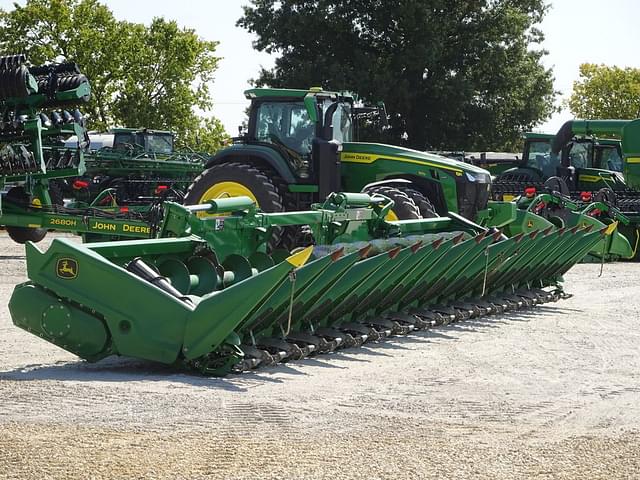 Image of John Deere C16F equipment image 4