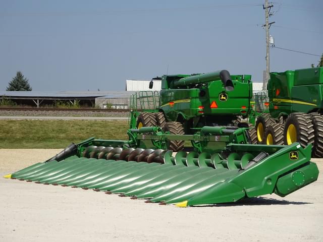 Image of John Deere C16F equipment image 1
