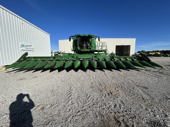 2021 John Deere C16F Equipment Image0